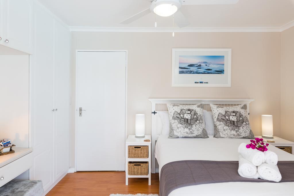 Atlantic Beach Villa ケープタウン エクステリア 写真